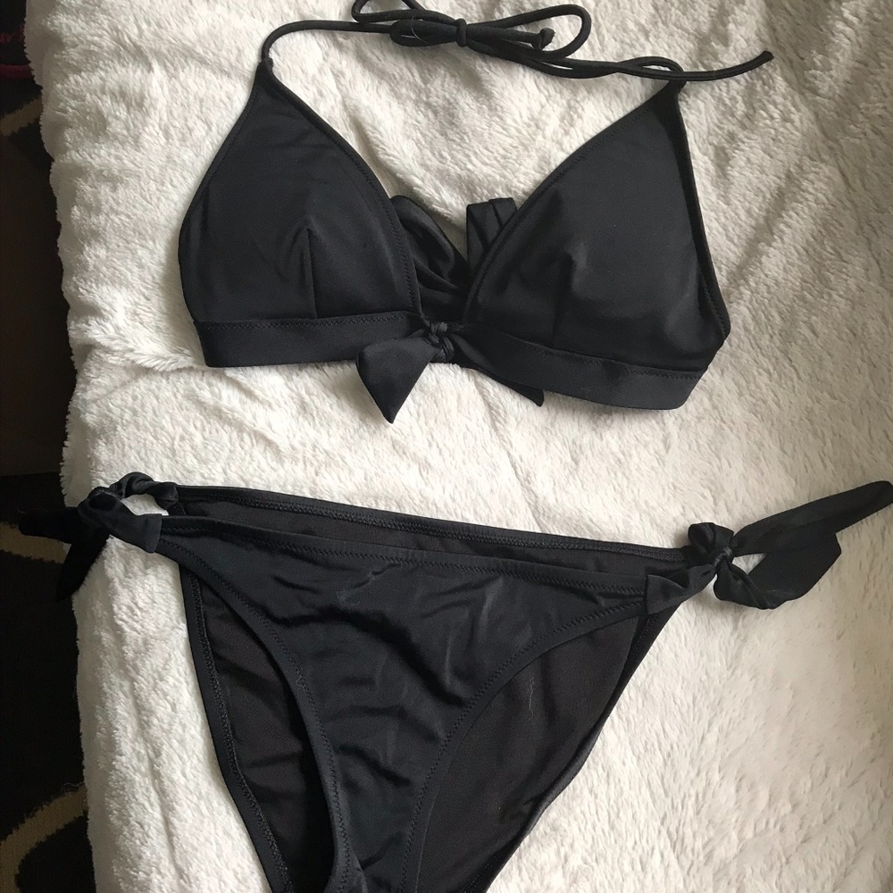 3 FOR $30 - Black VS Bikini
